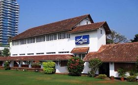 Beach Heritage Hotel
